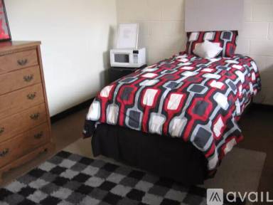 Main picture of 411 Hal Greer Blvd