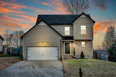 Main picture of 1032 E Monica Dr