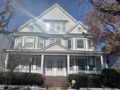 Main picture of 1216 Schlager St