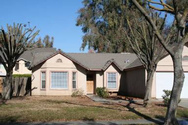 Main picture of 84 Cantebury Dr