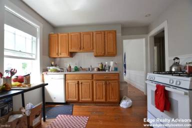 Main picture of 18 Crosby Rd