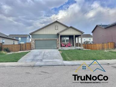 Main picture of 3656 Cornflower St