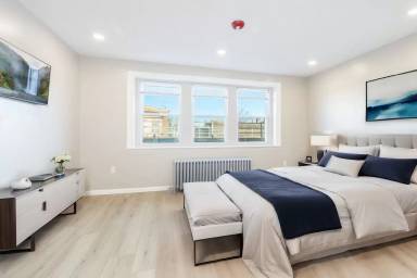 Main picture of 4737 Frankford Ave