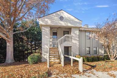 Main picture of 1002 Abbey Cir
