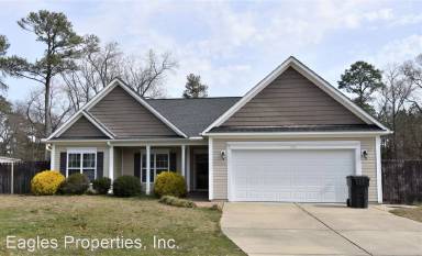 Main picture of 305 Waters Cir