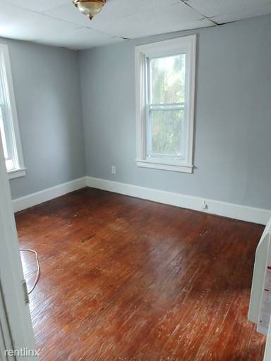 Main picture of 2418 State St