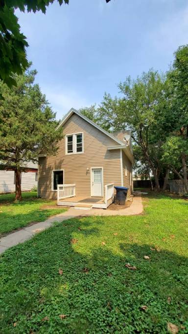 Main picture of 6216 Ballard Ave