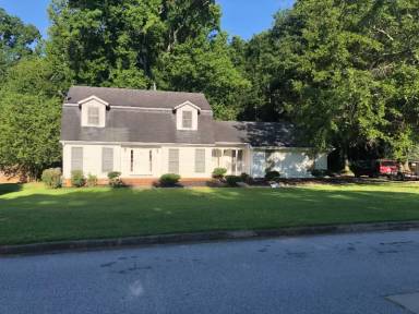 Main picture of 3657 Sandhill Dr SE