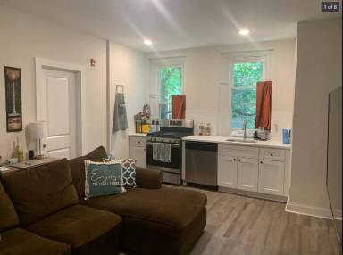 Main picture of 908 S 47th St