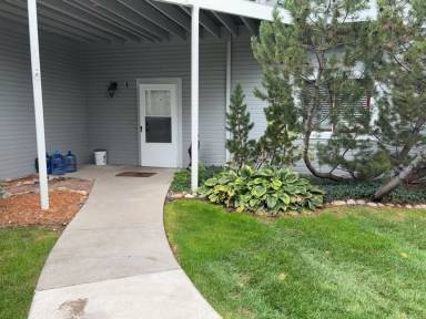 Main picture of 2012 Remington St
