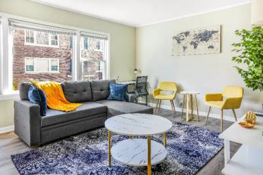 Main picture of 432 Elmwood Ave