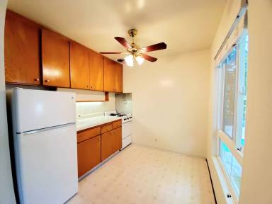 Main picture of 819 N Humboldt St