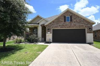 Main picture of 3702 Sumner Lodge Dr