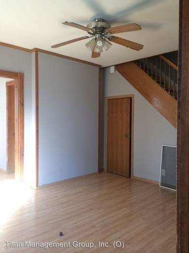 Main picture of 910 N 11th St