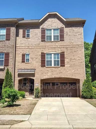 Main picture of 6432 Fairway Row Ln