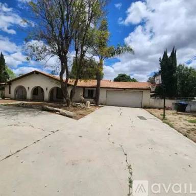 Main picture of 30261 Lakeview Ave