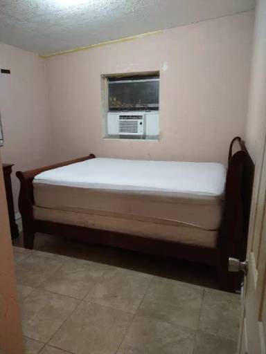 Main picture of 5560 Purdy Ln