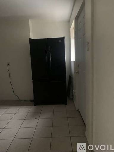 Main picture of 3311 W Fullerton Ave
