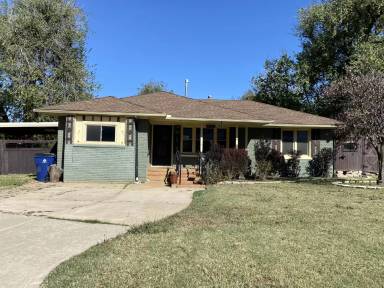 Main picture of 1825 Andover Ct