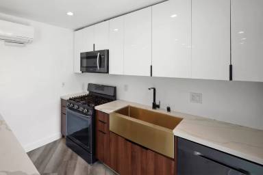 Main picture of 6307 Elgin St