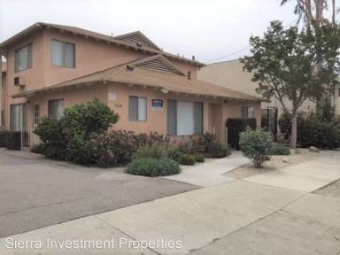 Main picture of 7328-7332 Hazeltine Avenue
