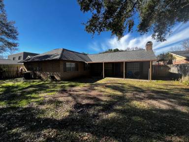 Main picture of 112 Mountainside Dr