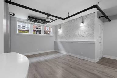 Main picture of Edgewater Gardens Apartments