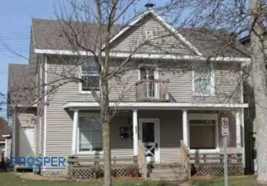 Main picture of 1020 5th Ave