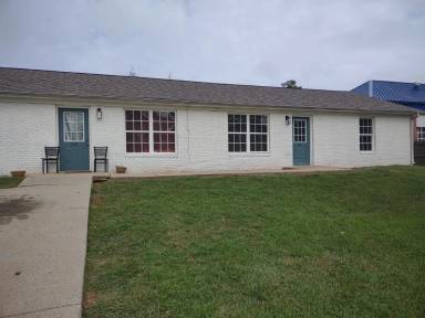 Main picture of 214 Villa Ct