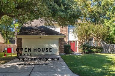 Main picture of 31 Green Slope Pl