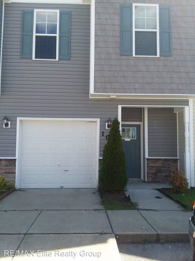 Main picture of 109 Waterstone Ln