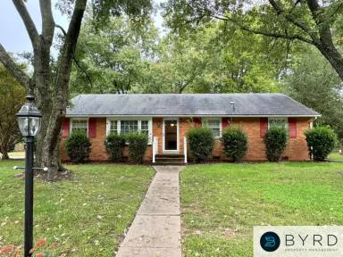 Main picture of 1400 Fernleaf Dr