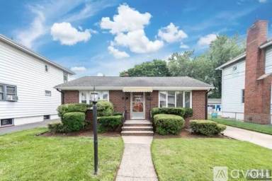 Main picture of 21 Wickers St