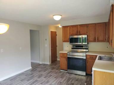 Main picture of 17 Enid St