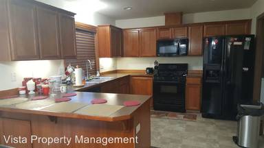 Main picture of 1607 201st St E