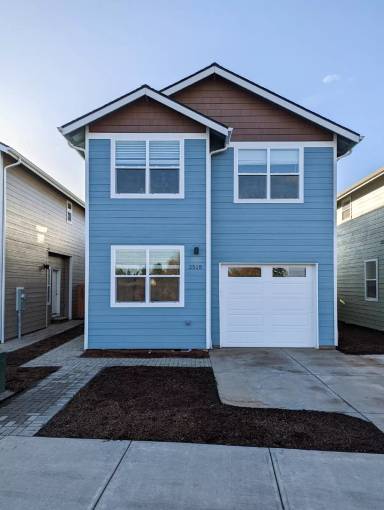 Main picture of 2518 SW Coho St