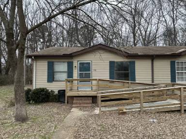 Main picture of 733 Madison Ave
