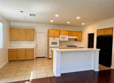 Main picture of 1765 Urbana Ln