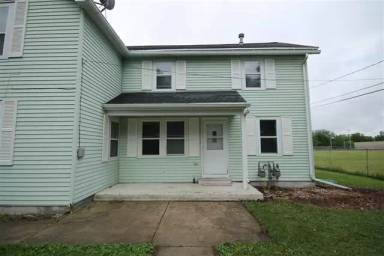 Main picture of 49 W 11th St