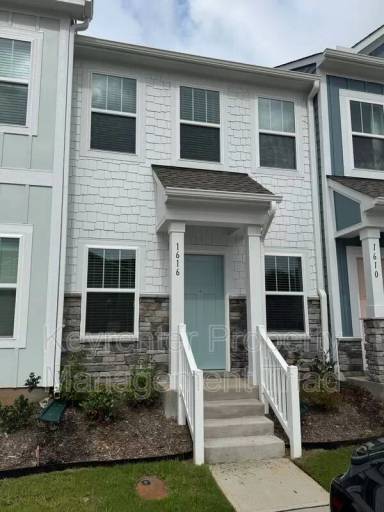 Main picture of 1616 Granby Heights Dr