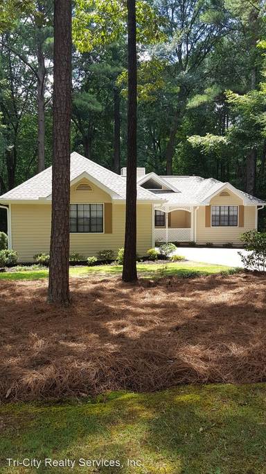 Main picture of 540 Hillsdale Dr