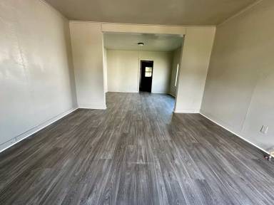 Main picture of 411 W Rosa St