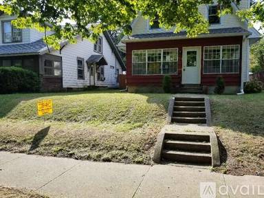 Main picture of 1007 N High St