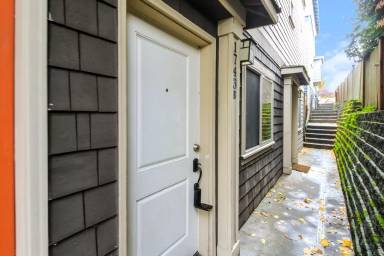 Main picture of 1743 13th Ave S