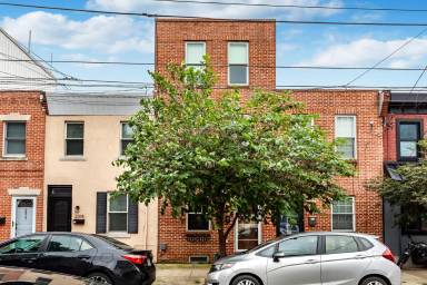 Main picture of 2313 E Thompson St