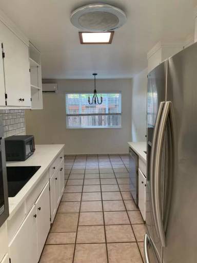 Main picture of 1921 Drexel Dr