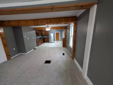 Main picture of 32 Platt St