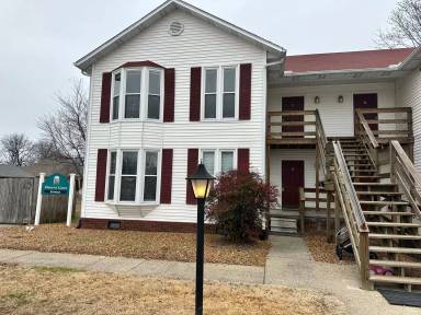 Main picture of 1904 Sherrie Lane - D
