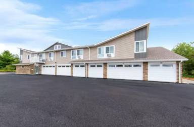Main picture of 352 Deschane Ave