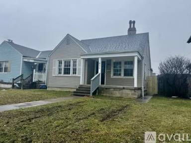Main picture of 436 Larcomb Ave